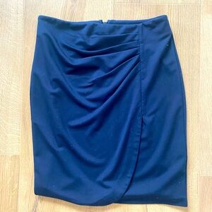 Beautiful navy skirt by JMcLaughlin size small like new!